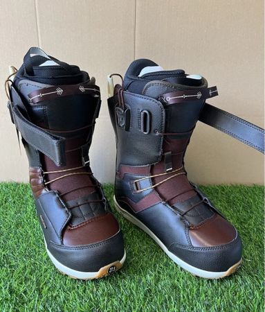 DEELUXE Snowboard Schuhe Damen braun Gr. 41 Neu OVP