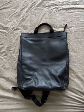 Cos Lederrucksack