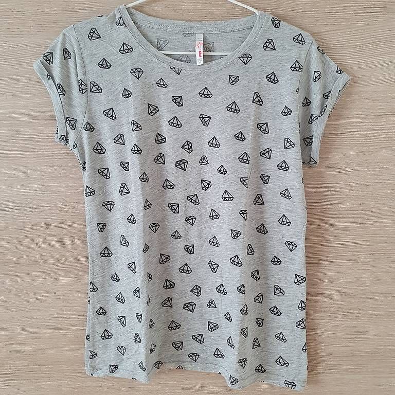 T-shirt: Leichte T-Shirt Gr. M – Usato da Erschwil venduto da andora00