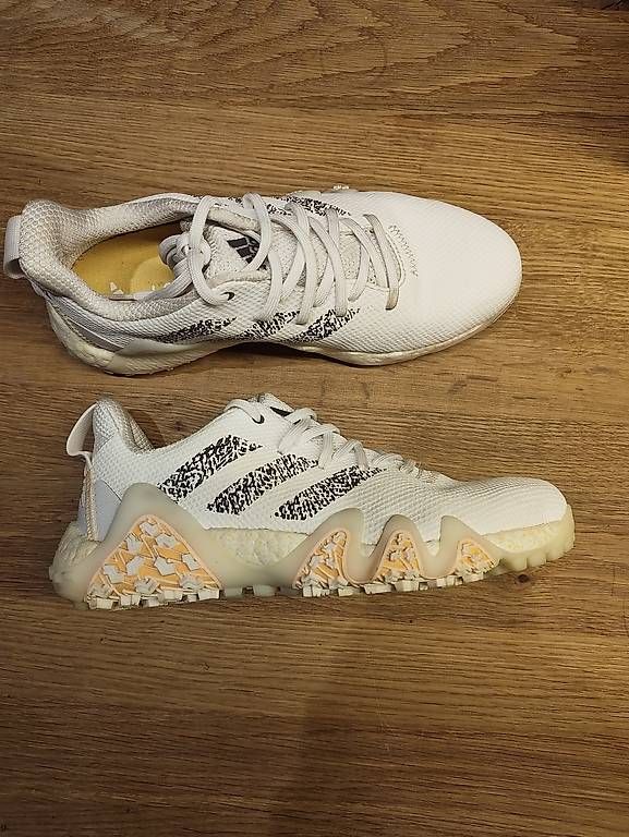 Scarpe da donna: Adidas Golfschuhe Gr: 40 – Usato da Ruggell venduto da Momorizzio 3