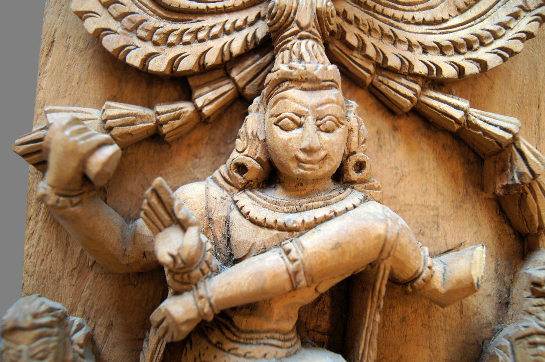 Statuette: Geschnitztes Panel mit tanzendem Shiva, wohl aus Bali – Usato da Geroldswil venduto da ARTEFACTO 6