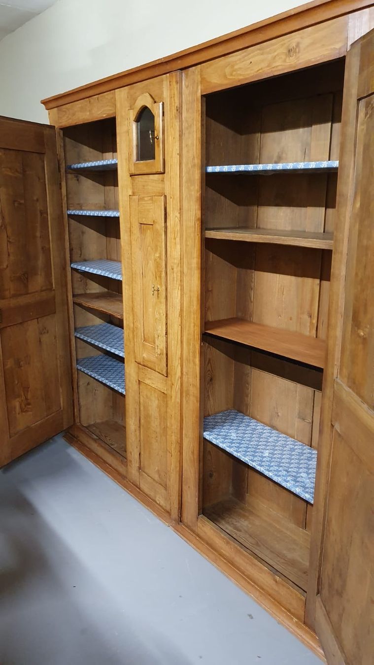 Armadi: ANTIKER SCHRANK KIRSCH BAUMHOLZ – Usato da Dietikon venduto da brocki-eyra 7