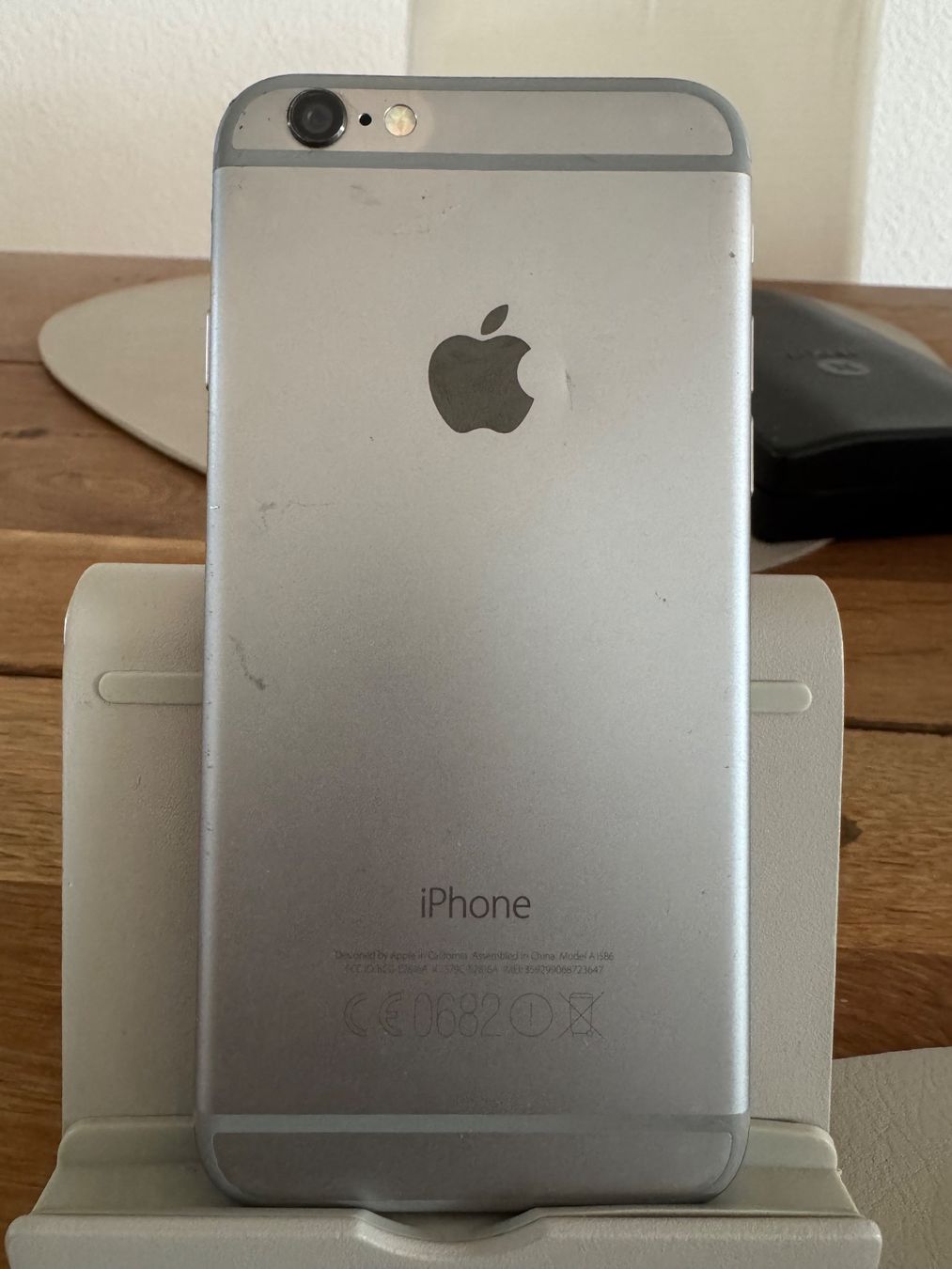 Apple Telefoni cellulari / Smartphones: iPhone 6 mit 91% Akku Kapazität – Difettoso da Adliswil venduto da Busys 3