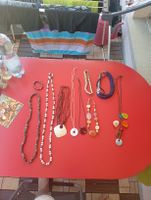 Schmuck Set Halsketten Armband auch echte Steine.