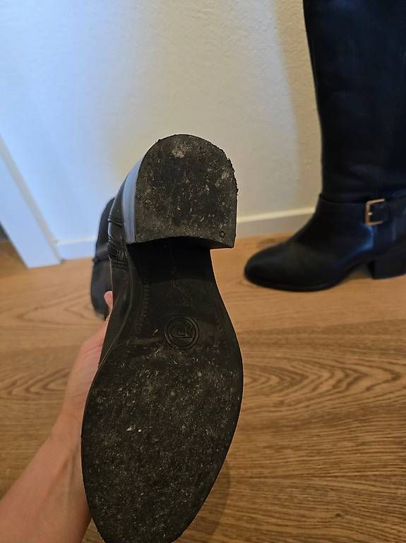 Chaussures femmes: Dune Weitschaftstiefel aus Leder – D'occasion à Kriens par 26bp 2