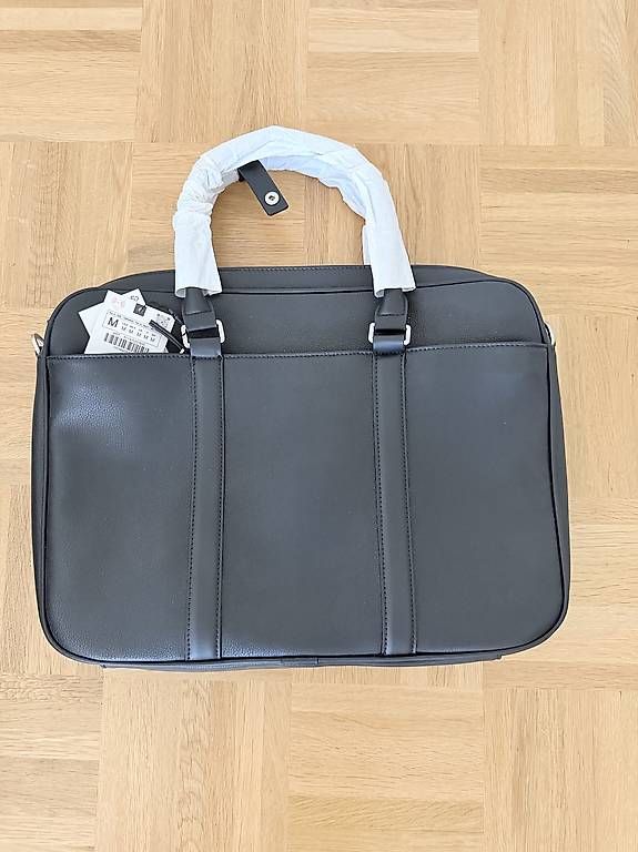 Taschen: Laptoptasche – Neu und originalverpackt aus Basel von alu_l9s8