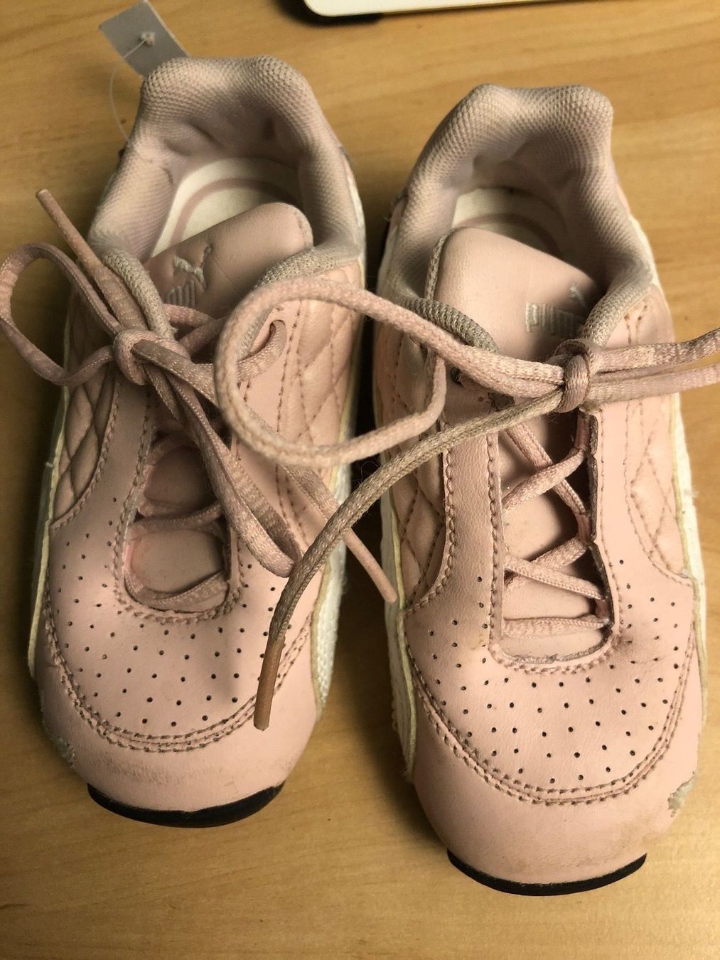 Puma Schuhe für Mädchen: Rosa Puma Turnschuhe Gr.25 – Gebraucht aus Obergerlafingen von cabo4