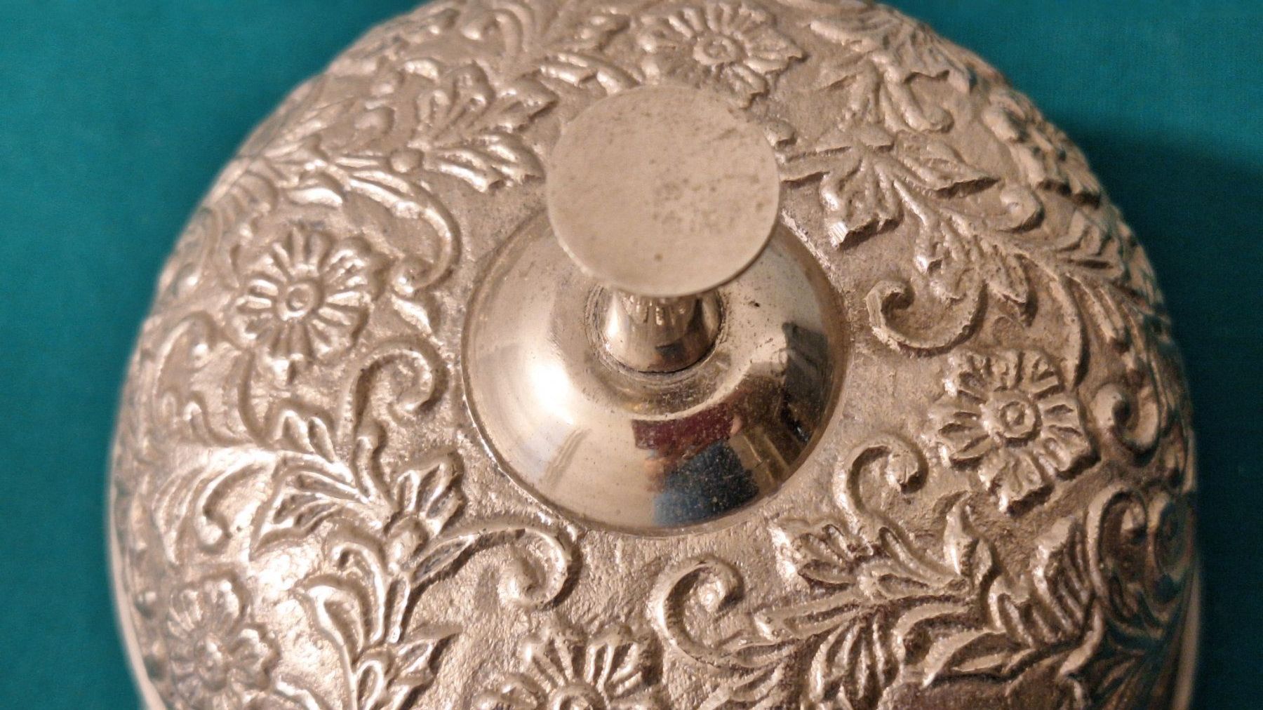 Campanacci mucche: Tisch-Glocke ,Hotel -Glocke verziert mit floralem Muster – Usato da Arlesheim venduto da shopradl 2