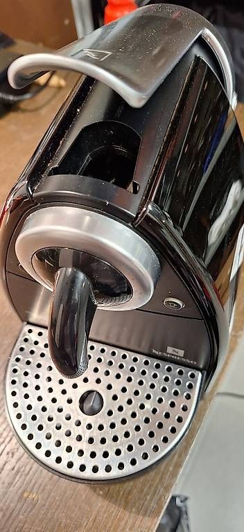 Macchine per caffè & Macchine per espresso: Kaffeemaschine Nespresso – Usato da Effretikon venduto da Baumpe01 2