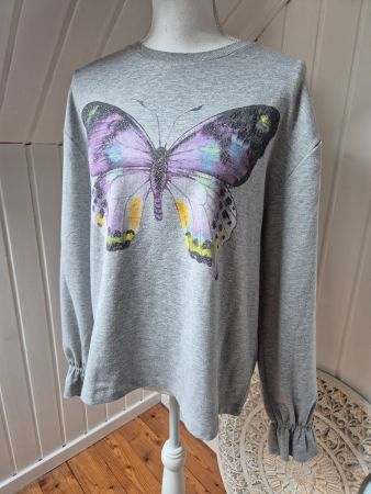 SIENNA    🩶 🦋 💜    pullover    grösse M/L