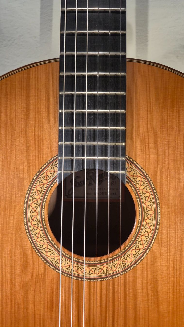 Strumenti musicali: Akustik Gitarre José Ramirez R1 2003 – Usato da Winterthur venduto da NorrSydGuitars 3