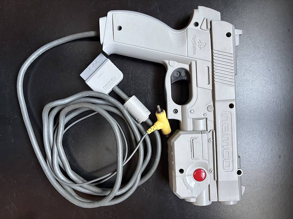 Controller: NAMCO LightGun Play Station 1 – Usato da Bichelsee venduto da hubraum_ 1