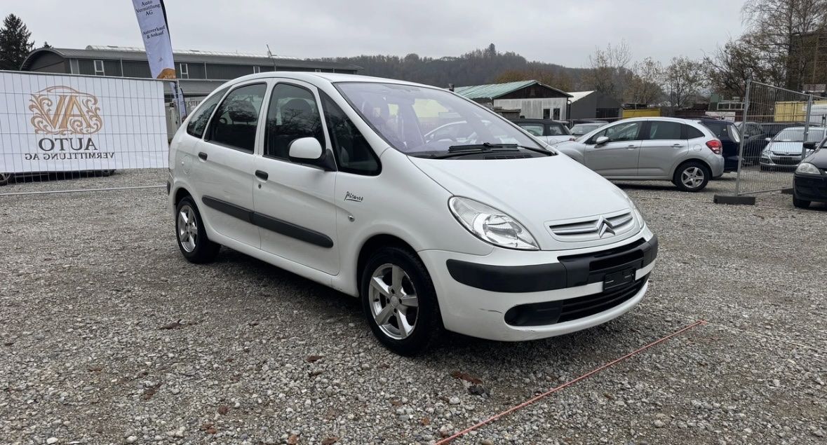 Citroën Automobili: CITROEN Xsara Picasso 1.6i – Usato da Bad Zurzach venduto da Nur.K 1