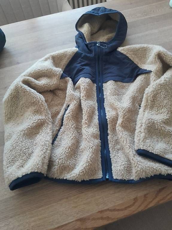 Jacken & Mäntel: Teddyjacke neu  gr 152 – Neu und originalverpackt aus Buochs von DODGEO11