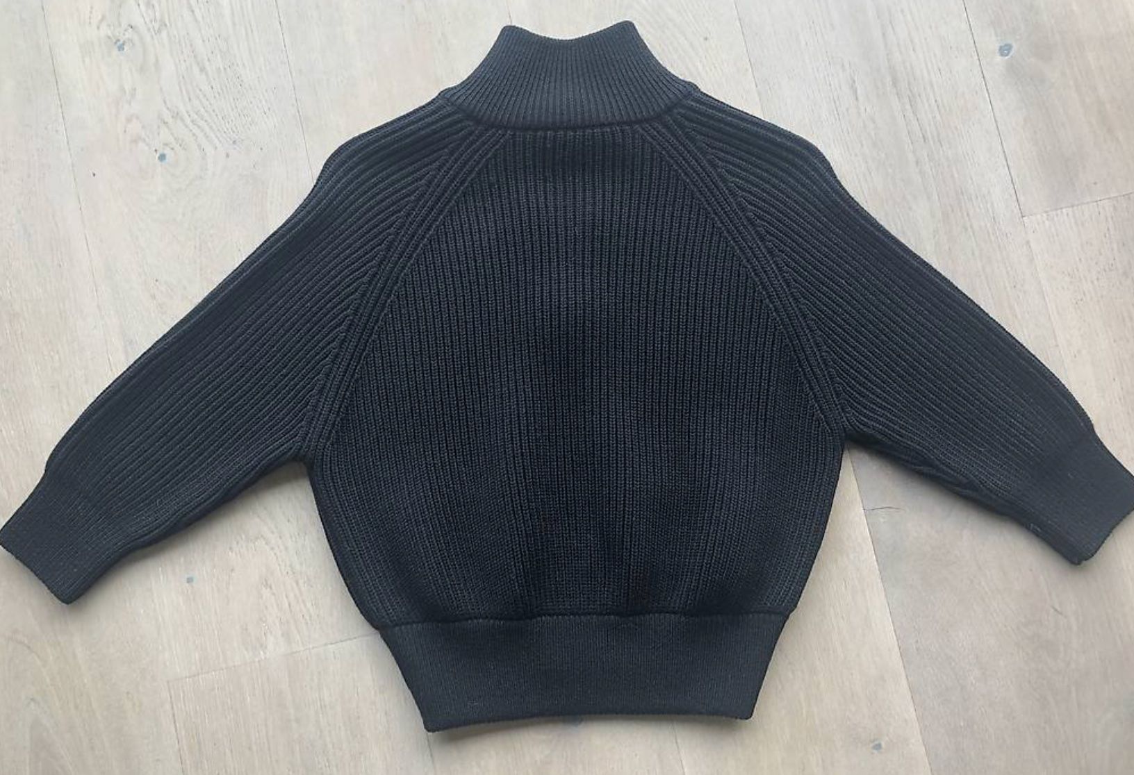 Prada Giacche: Neuwertige PRADA-Strickjacke – Usato da Kilchberg ZH venduto da Anie. 2