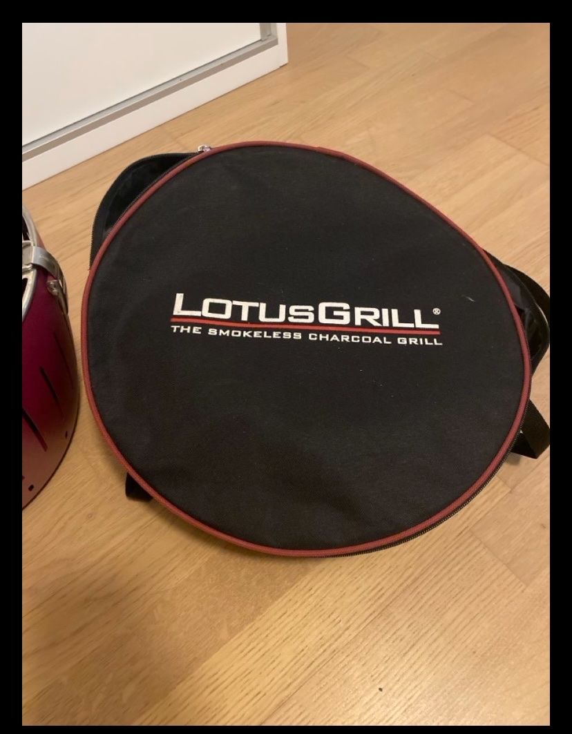 Griglie: Lotus Grill Holzkohlegrill rot mit Tragetasche  – Usato da Wald ZH venduto da Seller_8 3