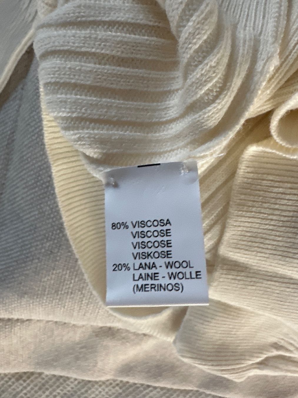 Maglioni & Felpe: Etienne Deroeux – Nuovo e nell'imballaggio originale da Muri AG venduto da an_land 2