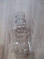 Ca 70 Achtkantflaschen aus PET 250ml ,mit Deckel