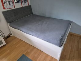 Bettgestell (140x200 cm) mit 6 Schubladen & Kopfteil
