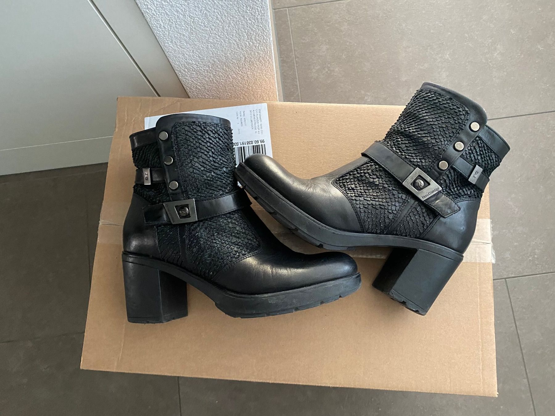 Scarpe da donna: Stiefeletten – Usato da Hagendorn venduto da Shira026 2
