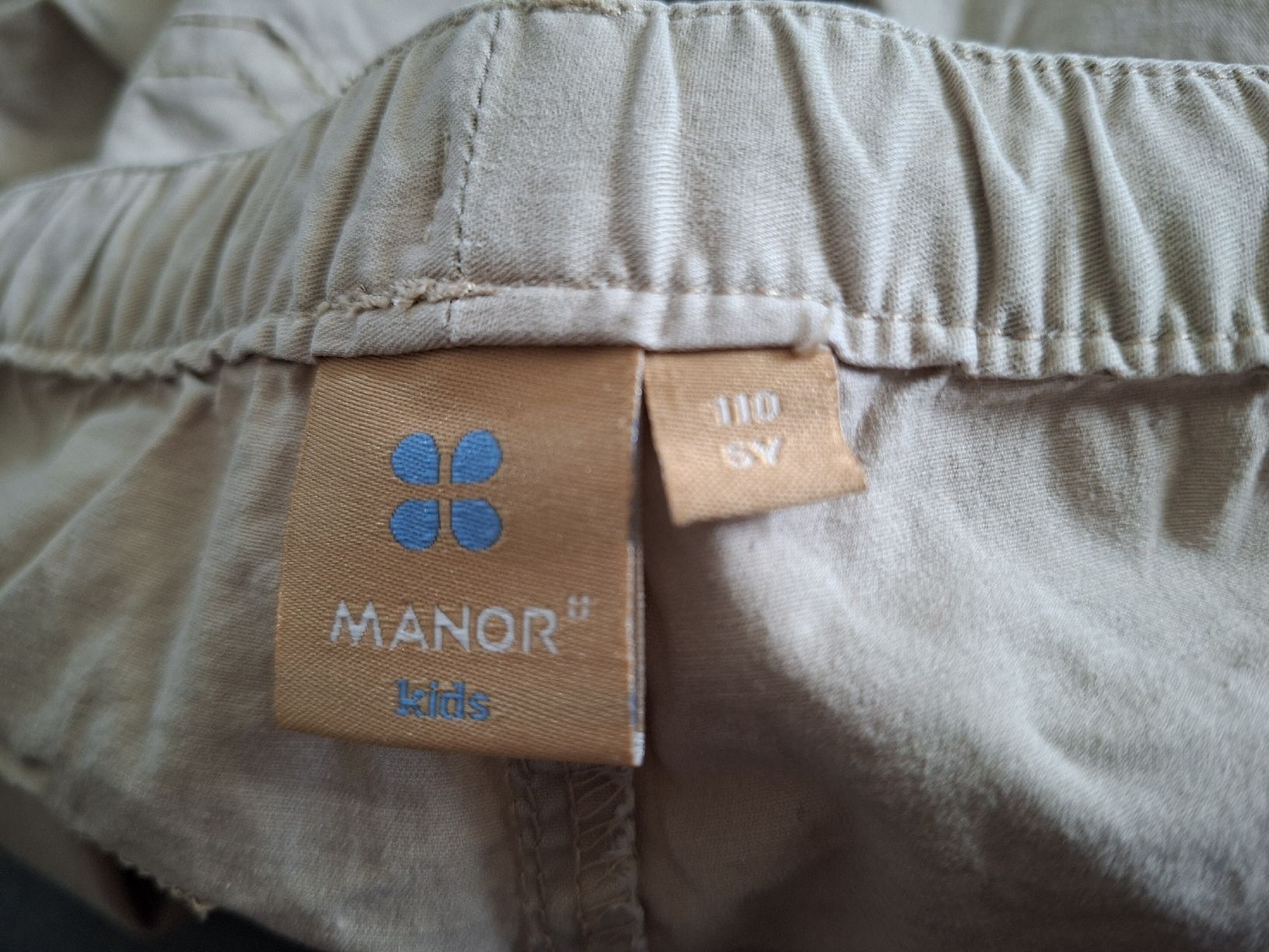 Lotti & Set di vestiti: Hosen Set, Gr. 110 – Usato da Biezwil venduto da Haberli01 3