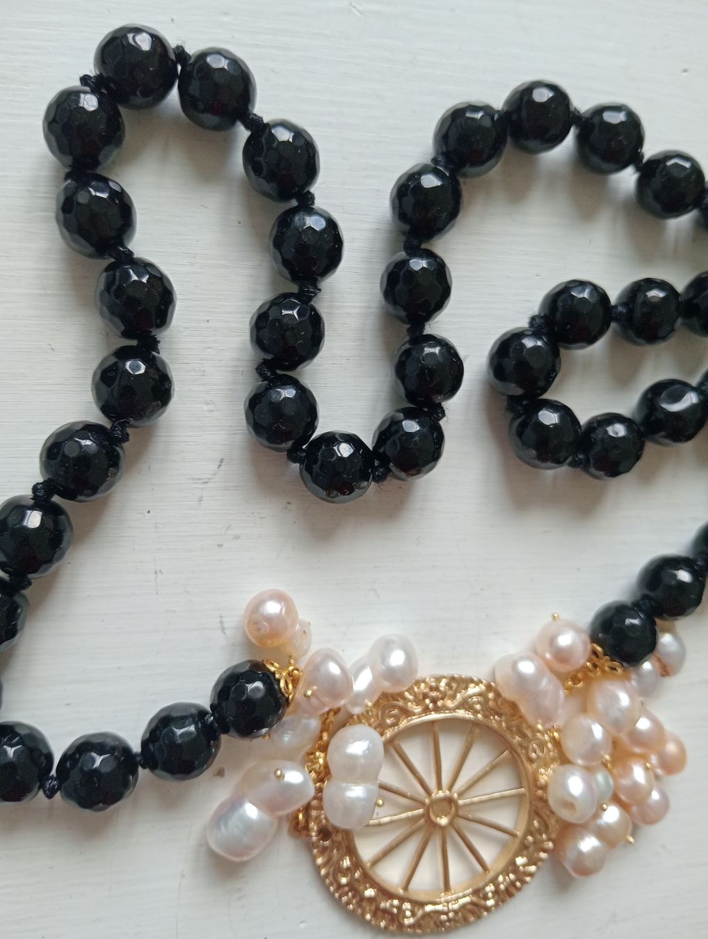 Ketten: Statement Schwarz Kette Boho-Stil Handgeknüpft Glasperlen – Gebraucht aus Allschwil von Evgeniia78 1