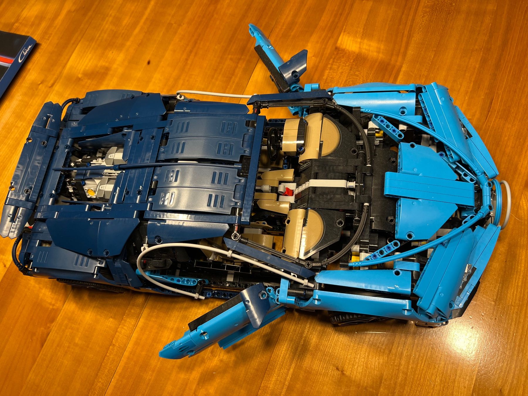 Lego Spielzeuge: Lego Technic Bugatti-Chirion / Model-Nr: 42083 – Neu (gemäss Beschreibung) aus Thalwil von andrebrem 7