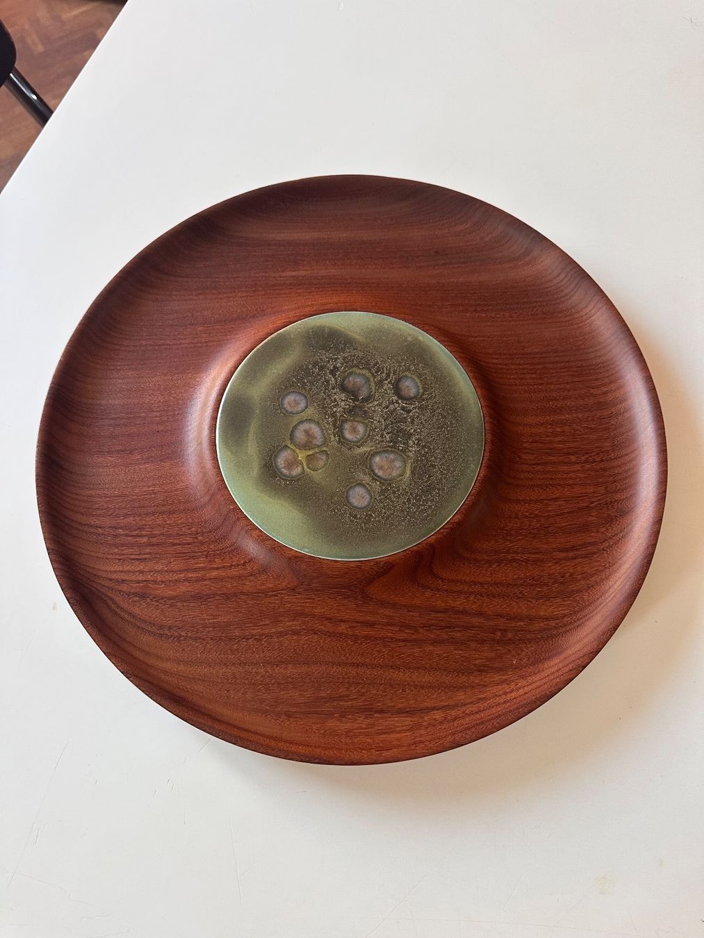 Servierplatten: Plat en teck vintage Delavan Designs 1960 – Gebraucht aus Lausanne von jul_v9ht 3