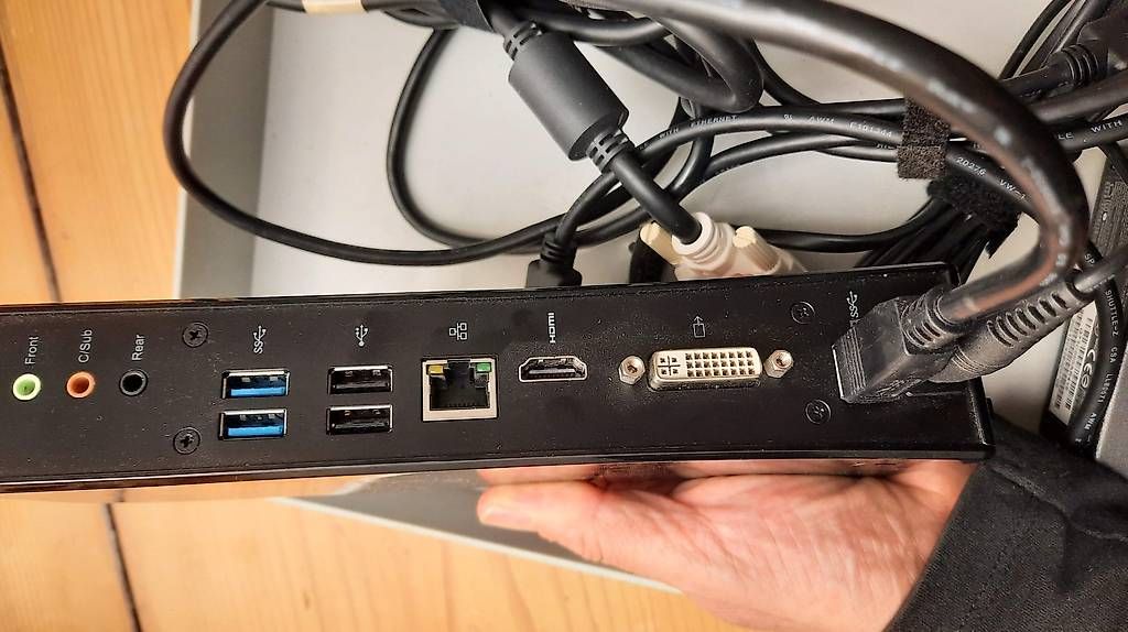 Docking station: Hub Docking Station USB3 HDMI – D'occasion à Winterthur par Activ-since-2006 2