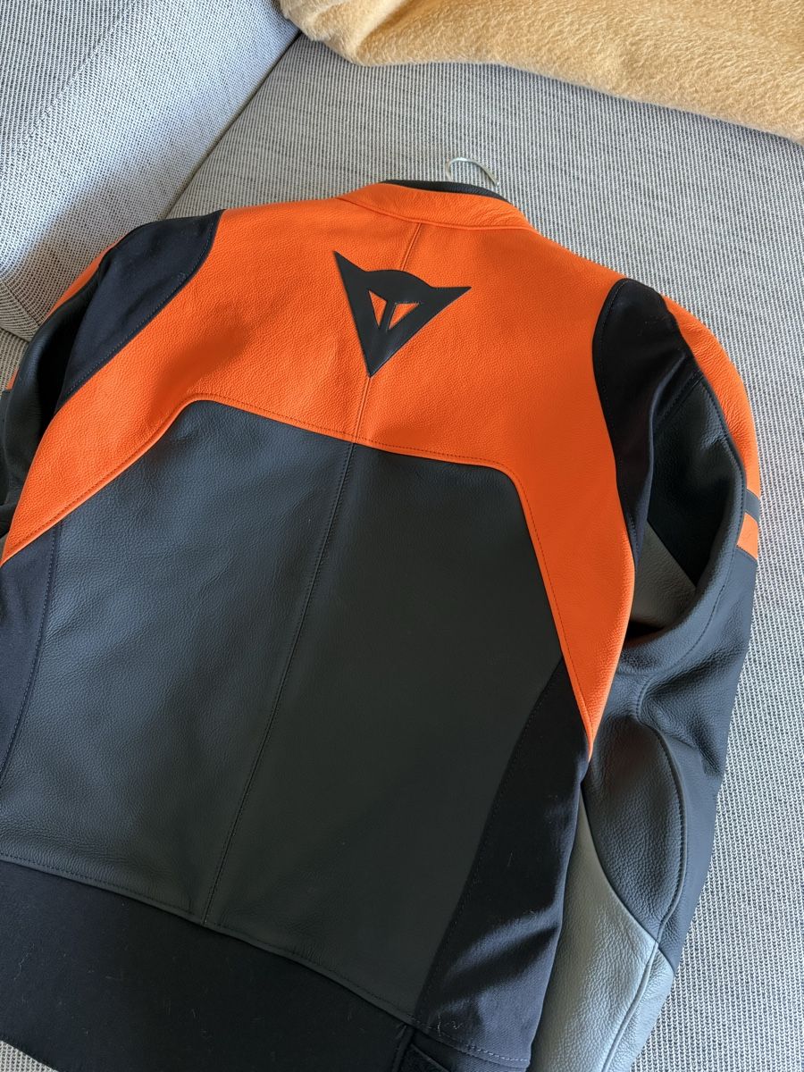 Dainese Giacche: Dainese Agile Lederjacke NEU Grösse 52 – Nuovo e nell'imballaggio originale da Gibswil venduto da Oidus 6