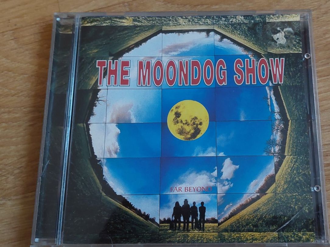 CDs: The Moondog Show - Far Beyond - CD – Gebraucht aus Aurigeno von AnnaM46