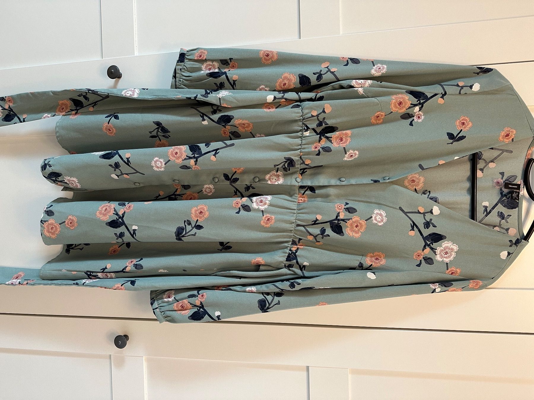 Vero Moda Vestiti: Kleid mit Blumenmuster – Usato da Adlikon venduto da Chbu84 2