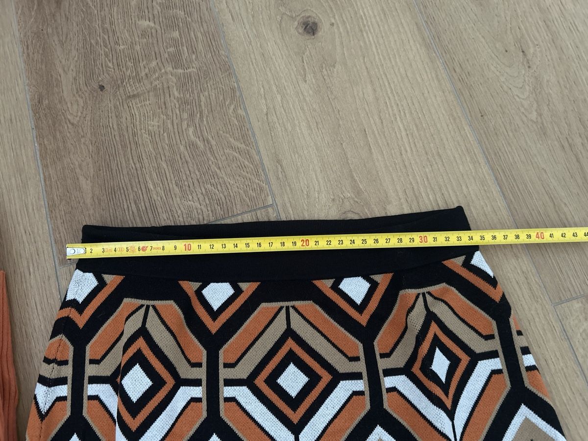 Hallhuber Lotti di vestiti: Trendiger Herbst-Pullover mit Cut-Outs, Grösse S, neu! – Nuovo (secondo la descrizione) da Worben venduto da AlliaB 5