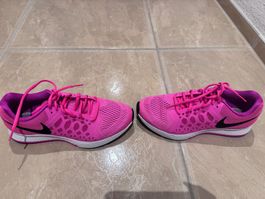 Nike NWT Sportschuhe, 41