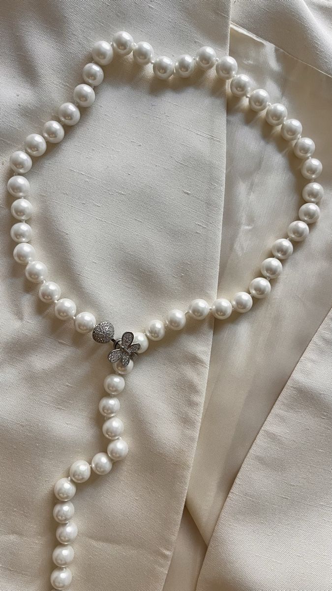 Catenine: Collana di perle con chiusura a farfalla – Nuovo (secondo la descrizione) da Lugano venduto da yul_fhg2 8