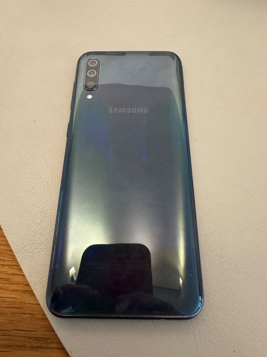 Samsung Handys / Smartphones: Samsung Galaxy A50 – Gebraucht aus Adliswil von Busys 4