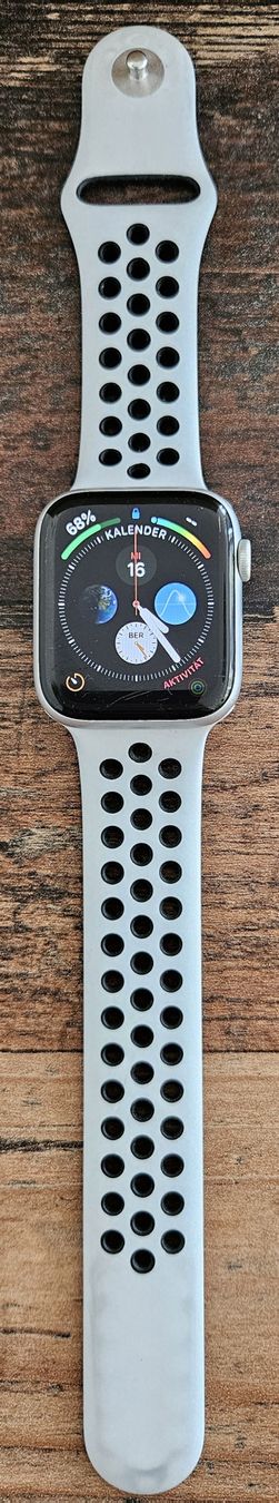Apple Smartwatch: Apple Watch Nike S6, cellular – Usato da Römerswil LU venduto da Feerdi