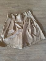 Short beige taille haute