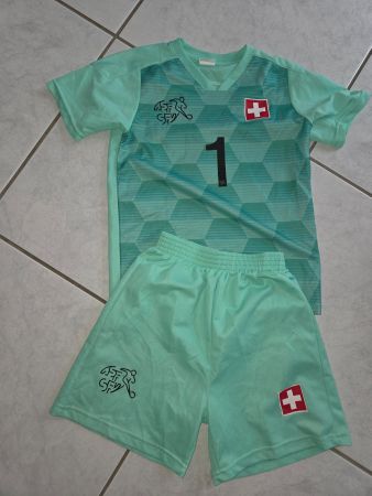 Schweiz Torwarttrikot Sommer Nr 1 grün gebraucht Set