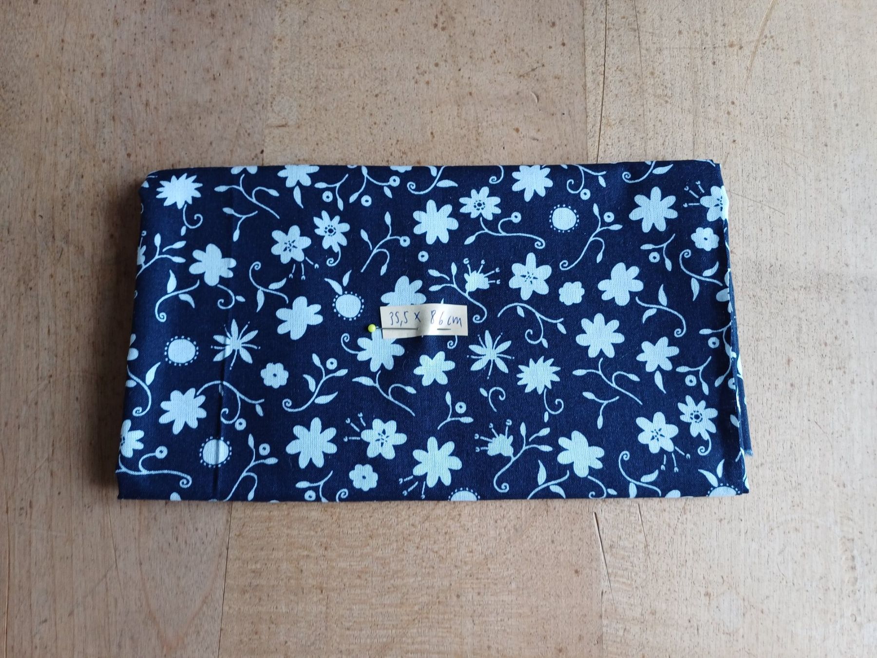 Stoffe: Baumwollstoff blau mit Blumenmuster, 35.5 x 86 cm – Neu (gemäss Beschreibung) aus Elgg von Flurinal 1
