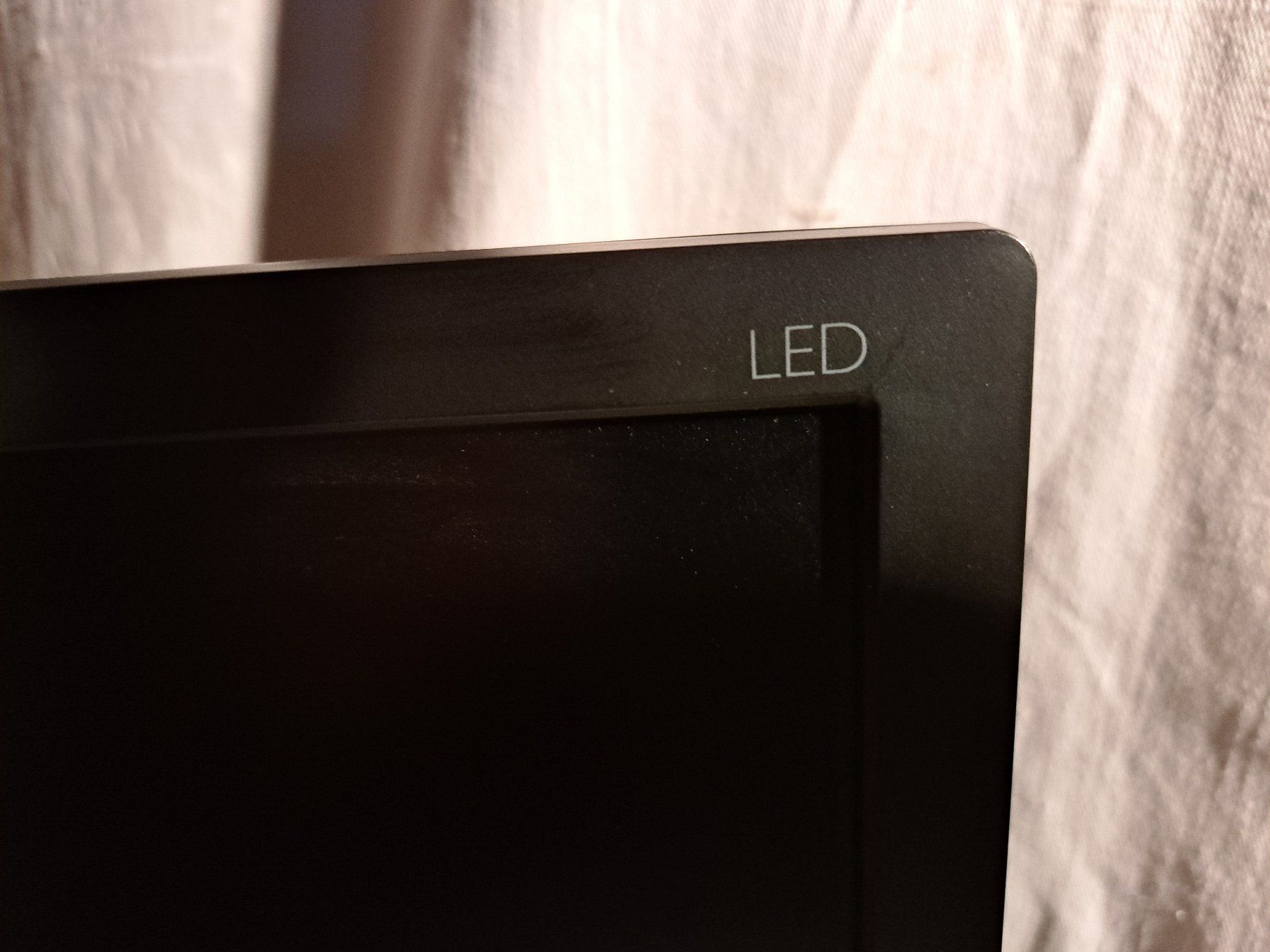 Philips Monitore: ECRAN POUR ORDINATEUR PHILIPS BRILLANCE 241B – Gebraucht aus Fleurier von carlin01 4