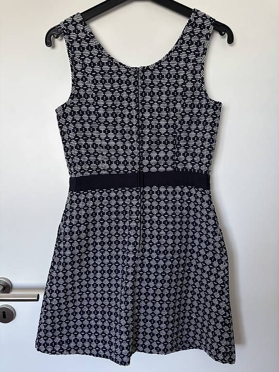 Vestiti: Robe neuve – Usato da Nyon venduto da Marineg21 2