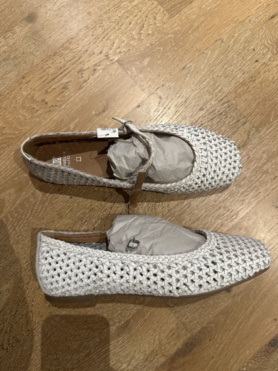 Chaussures femmes: Ballerinas Damen Grösse 39 weiss  – Neuf avec emballage d'origine à Zürich par emi_zx5j 1