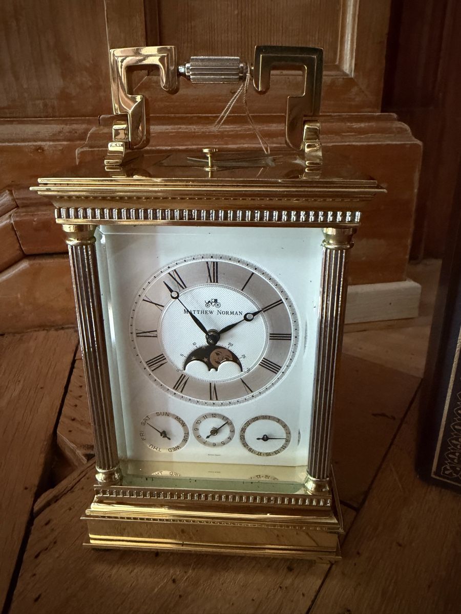 Orologi da terra & Orologi da parete: Tischuhr Matthew Norman NOS – Nuovo e nell'imballaggio originale da Schaffhausen venduto da oscarstahelag 1