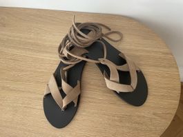 Neu Sommersandale zum Schnüren, 40, Sand