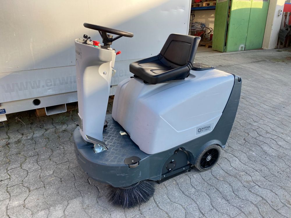 Poli Perla SG70 - Spazzatrice GPL Motore Honda Professionale