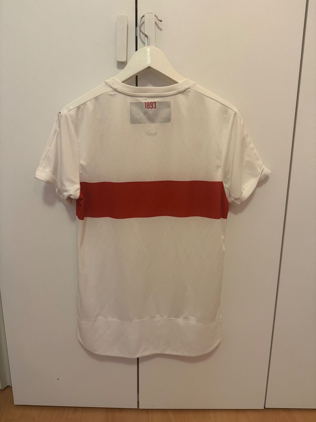 Puma Maillots de corps & Pantalons: VfB Stuttgart Retro Heimtrikot – D'occasion à Luzern par Patrick_Luzern9 1