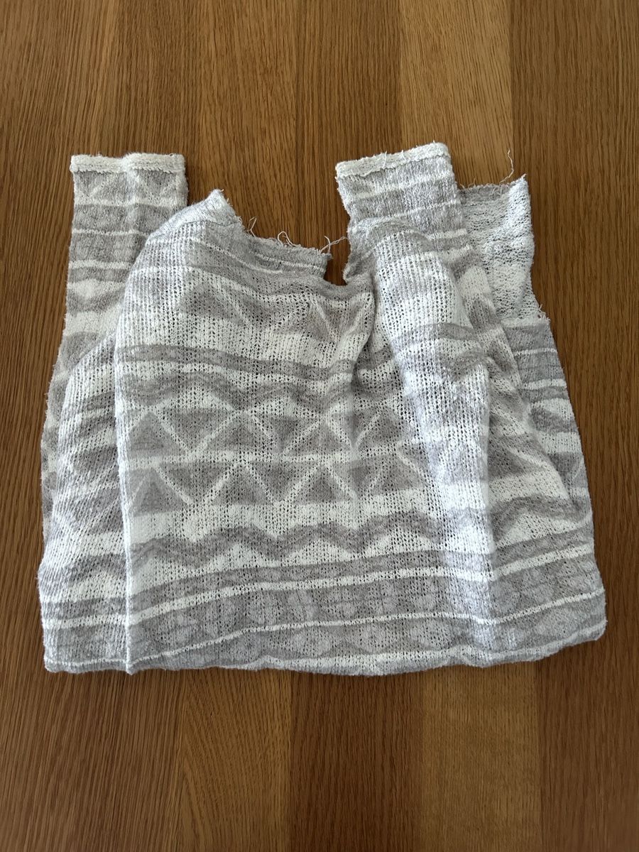 Hollister Giacche: Hollister Strickjacke XS/S mit Muster – Usato da Schwarzenbach SG venduto da bienchen22 3
