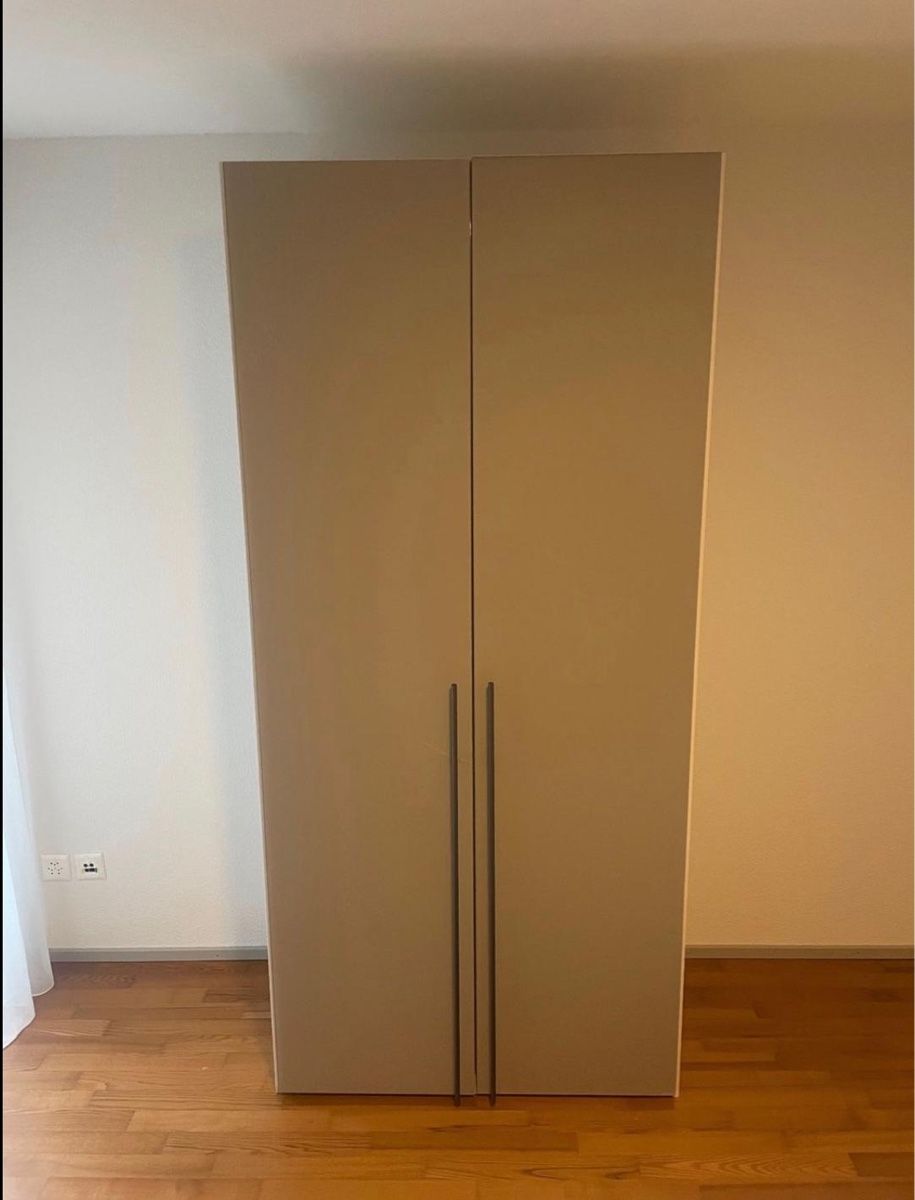Schränke: Kleiderschrank Pfister – Gebraucht aus Winterthur von kat_8tm7