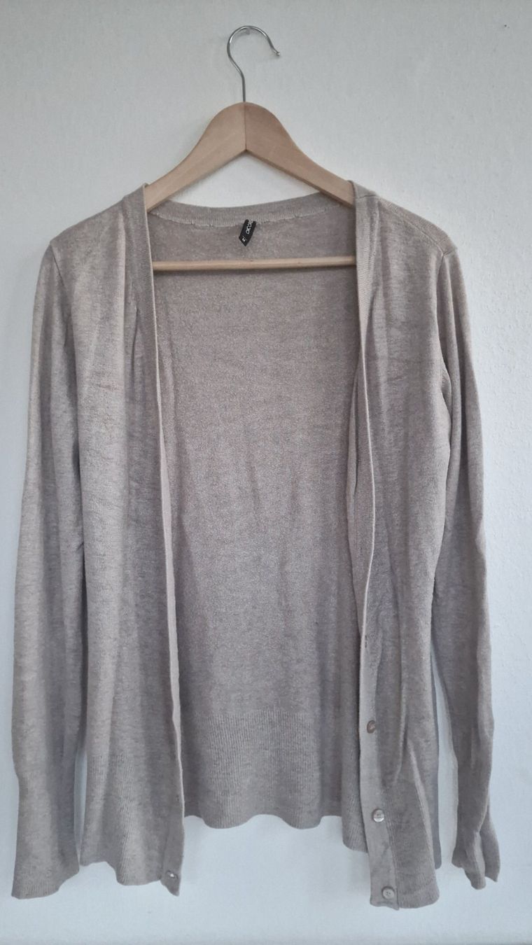 Giacche: Damen Fein Strickjacke Chicorée Gr. M Beige – Usato da Hallau venduto da CHACLA 1
